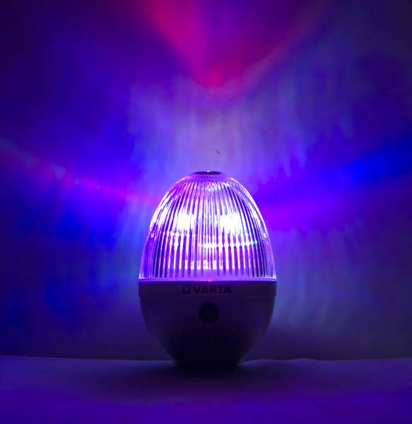 Varta x9 LED Party Lantern batteriebetriebene LED Leuchte, RGB + weiß, leuchtendes Osterei